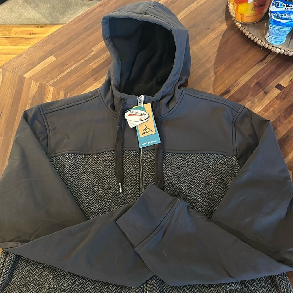 Prana Men’s XL charcoal full zip hoodie